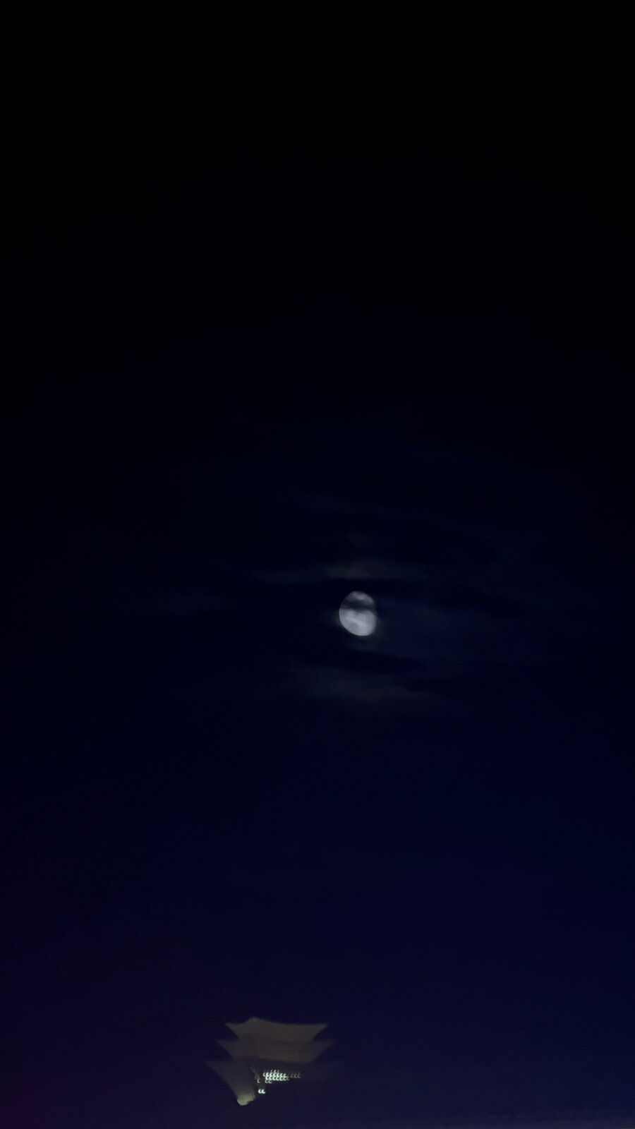 室韋の月