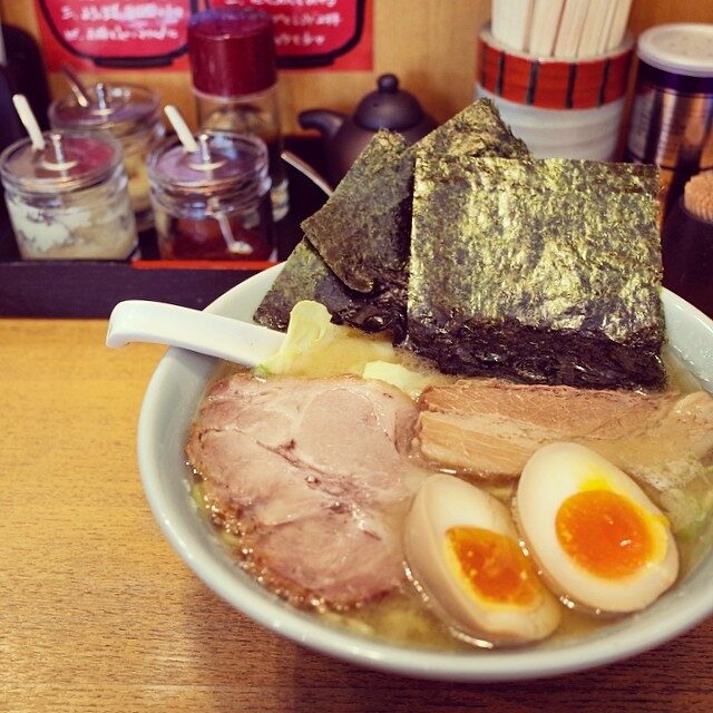 煮たまごののったラーメン
